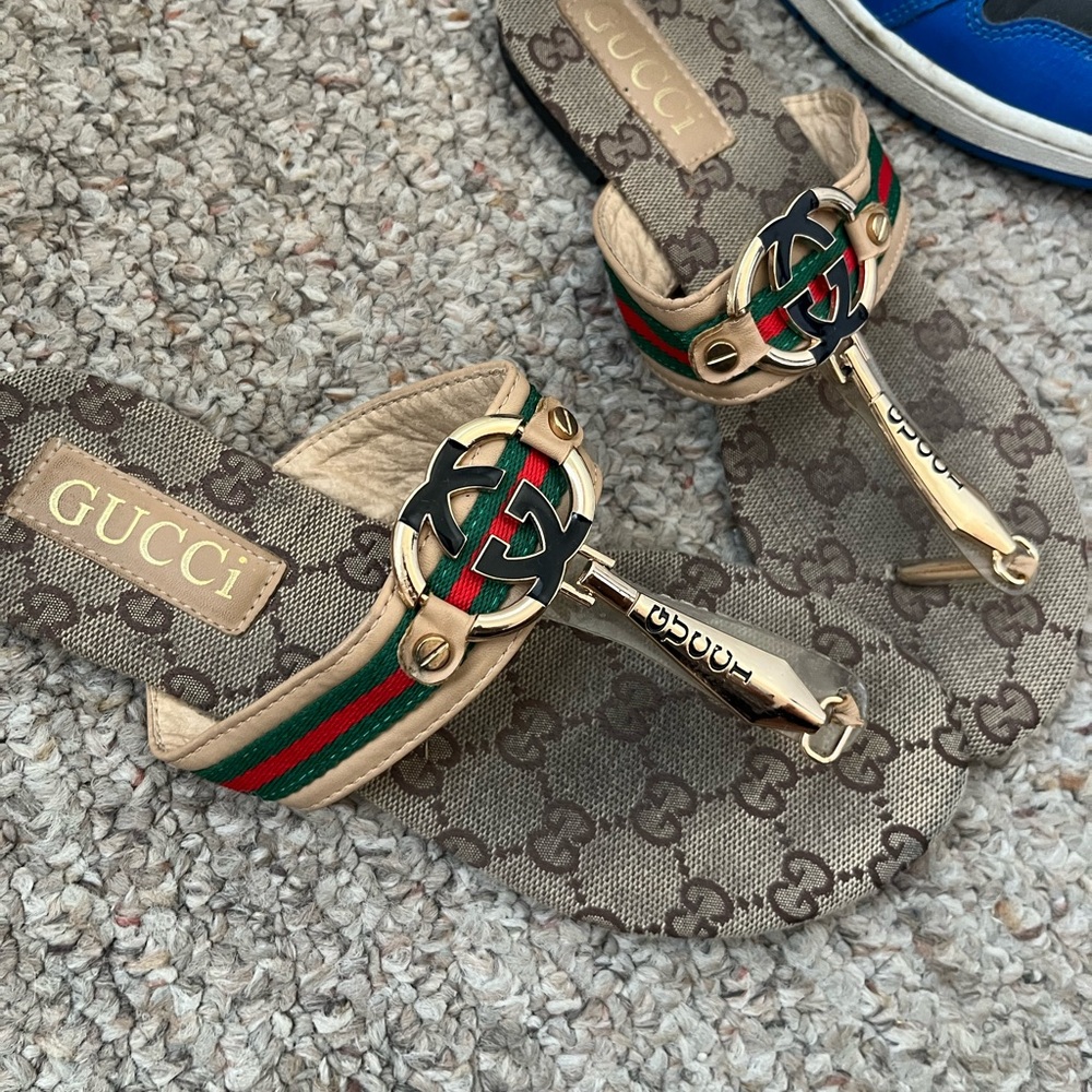 Gucci sandals